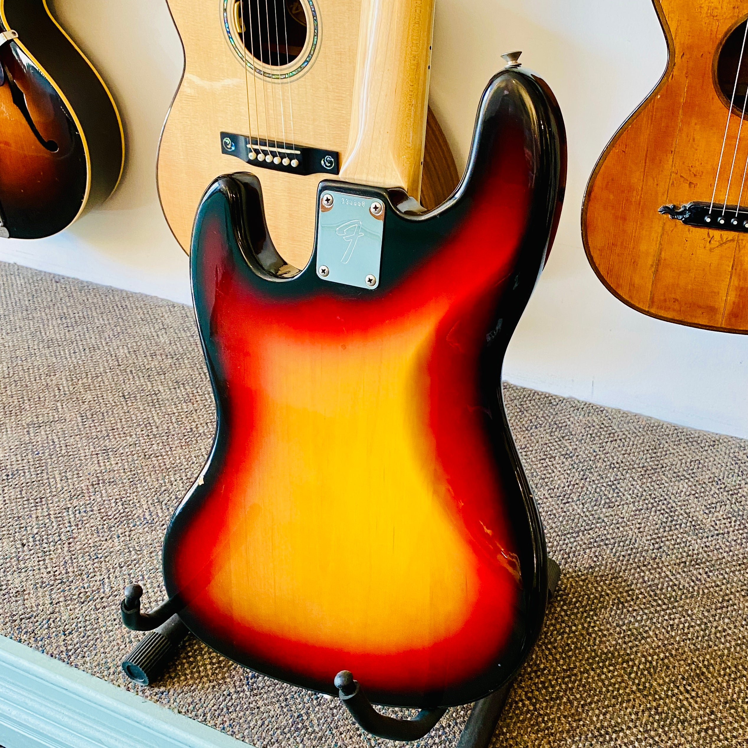 Fender Jazz Bass Guitar Sunburst, 1972 [USED]