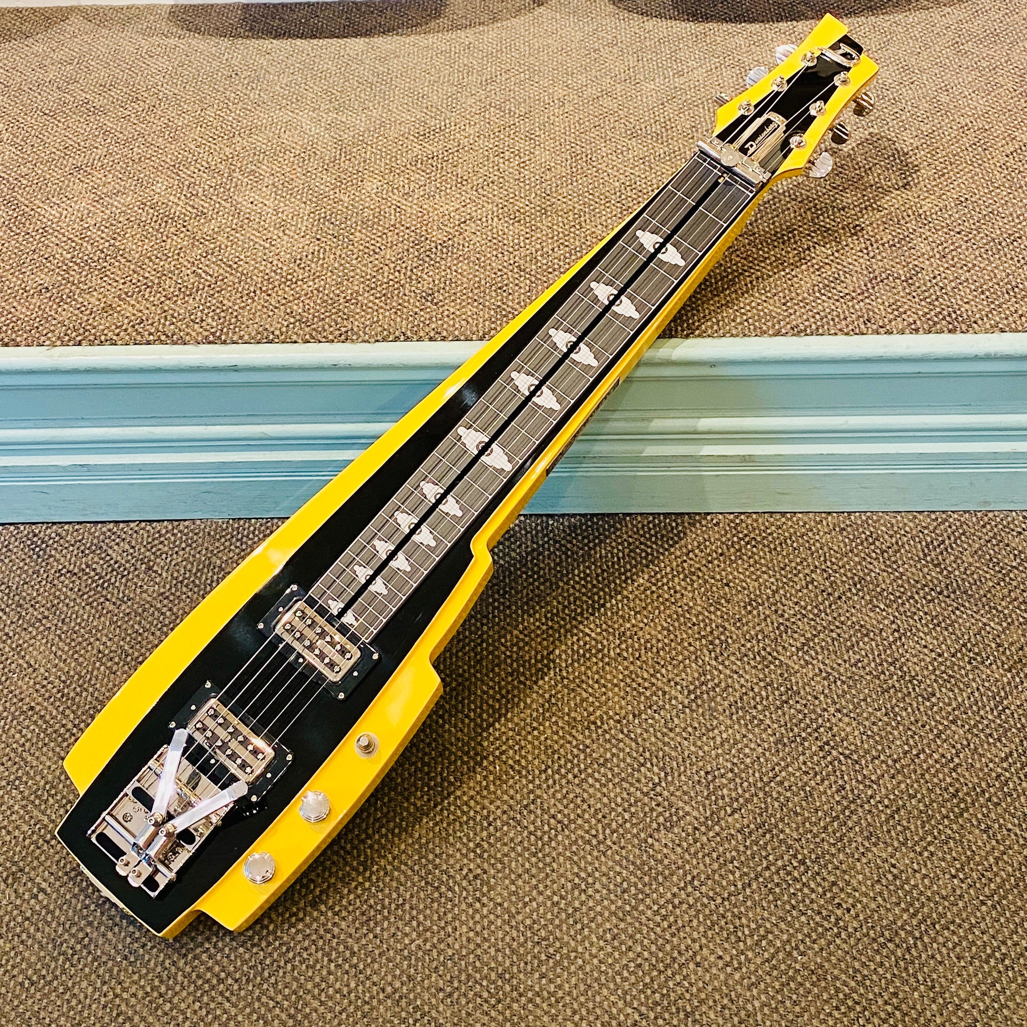 Duesenberg Pomona 6 Lap Steel Guitar 2011 [USED]
