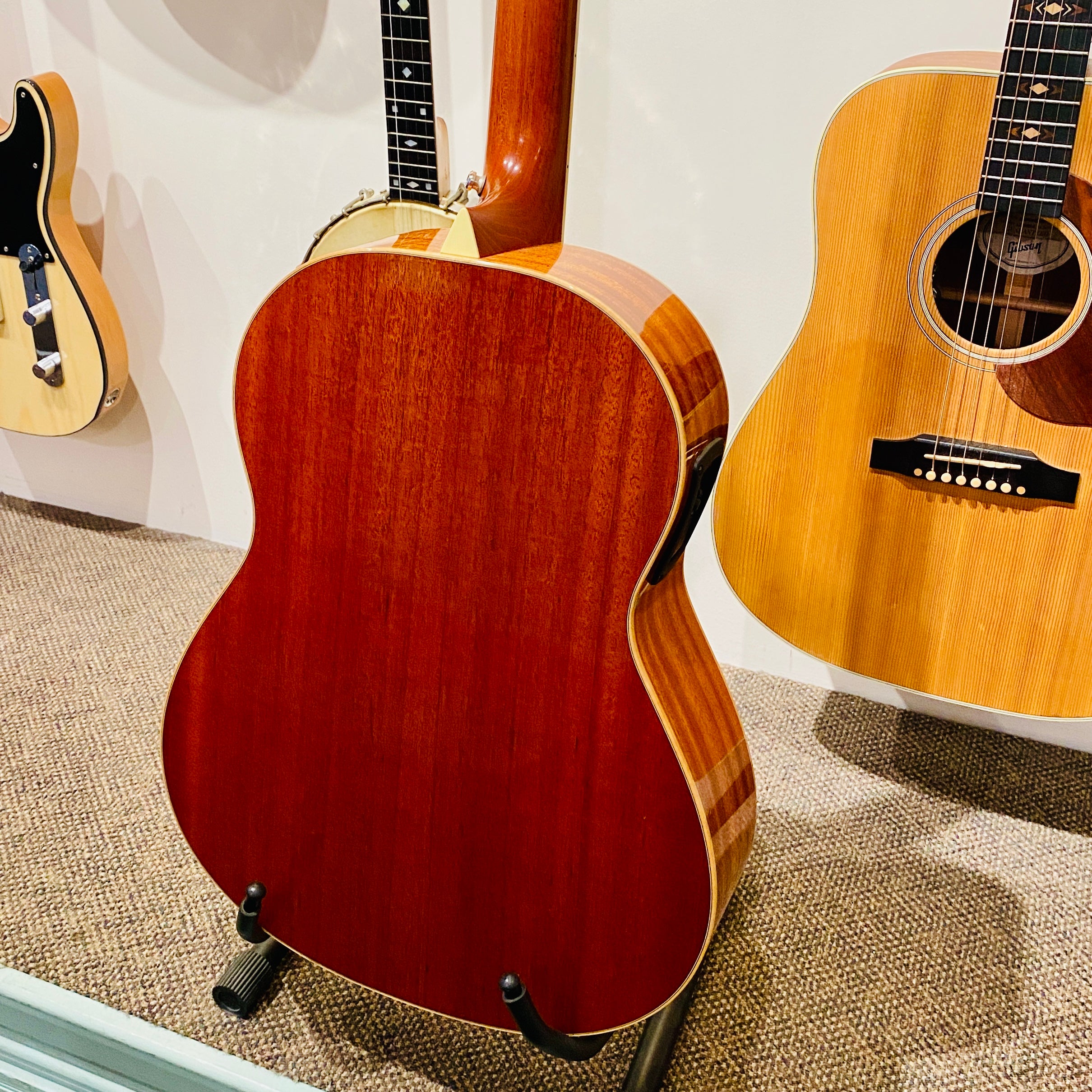 Larrivee L-05E [USED]
