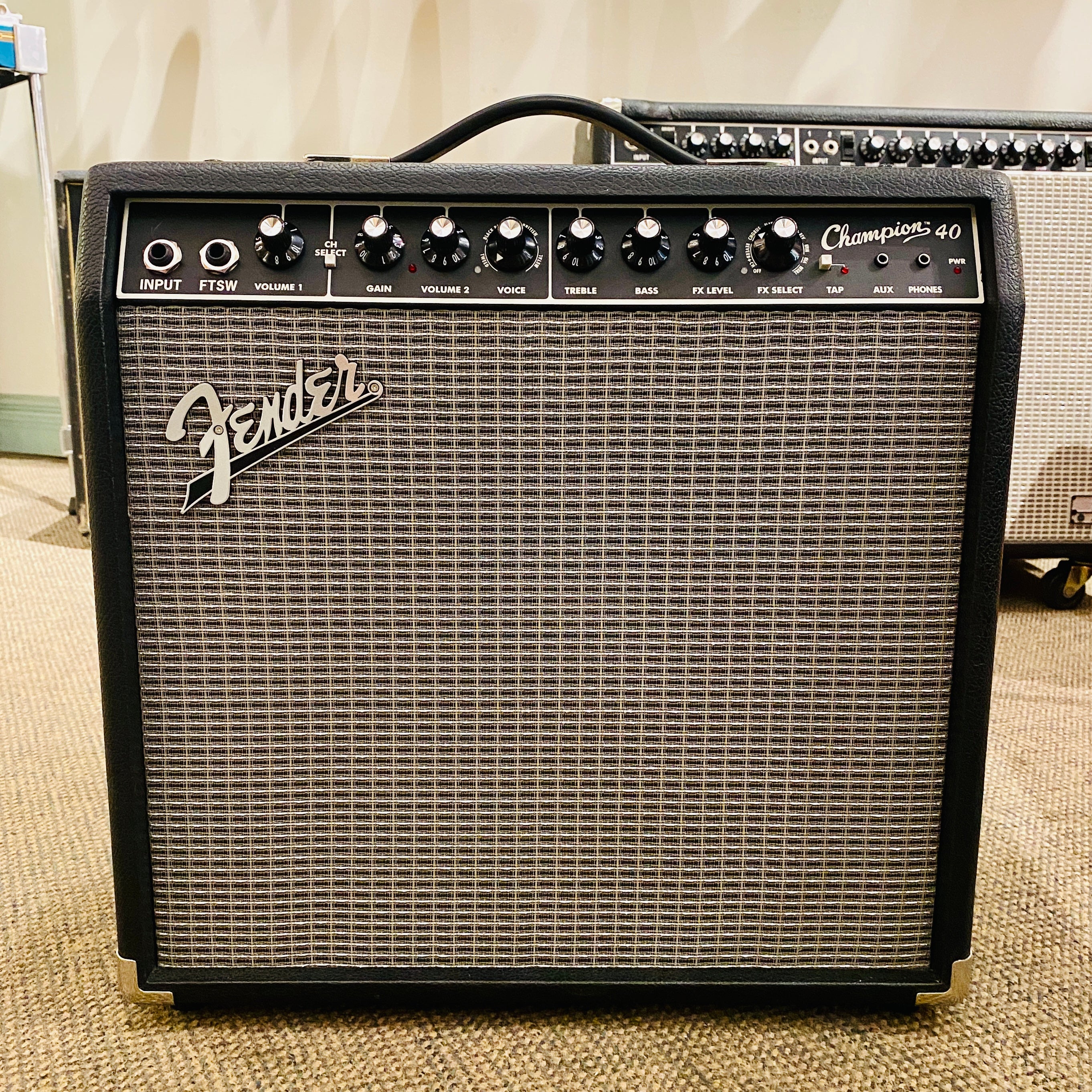 Fender Champion 40 Combo Amplifier  [USED]
