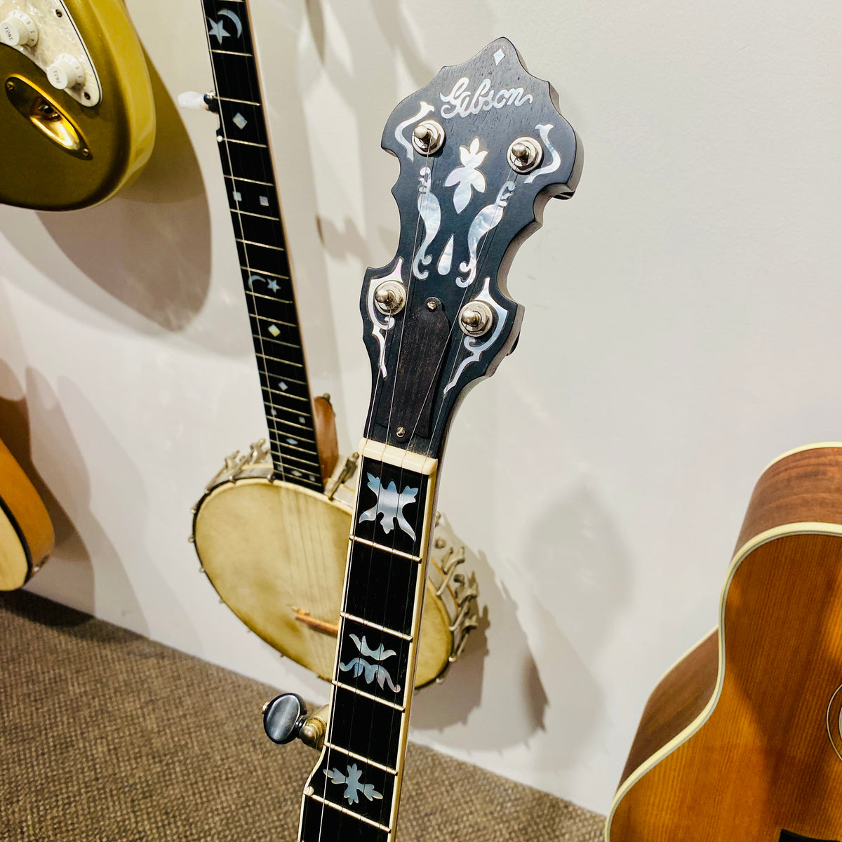 Gibson Mastertone Banjo Clone USED]