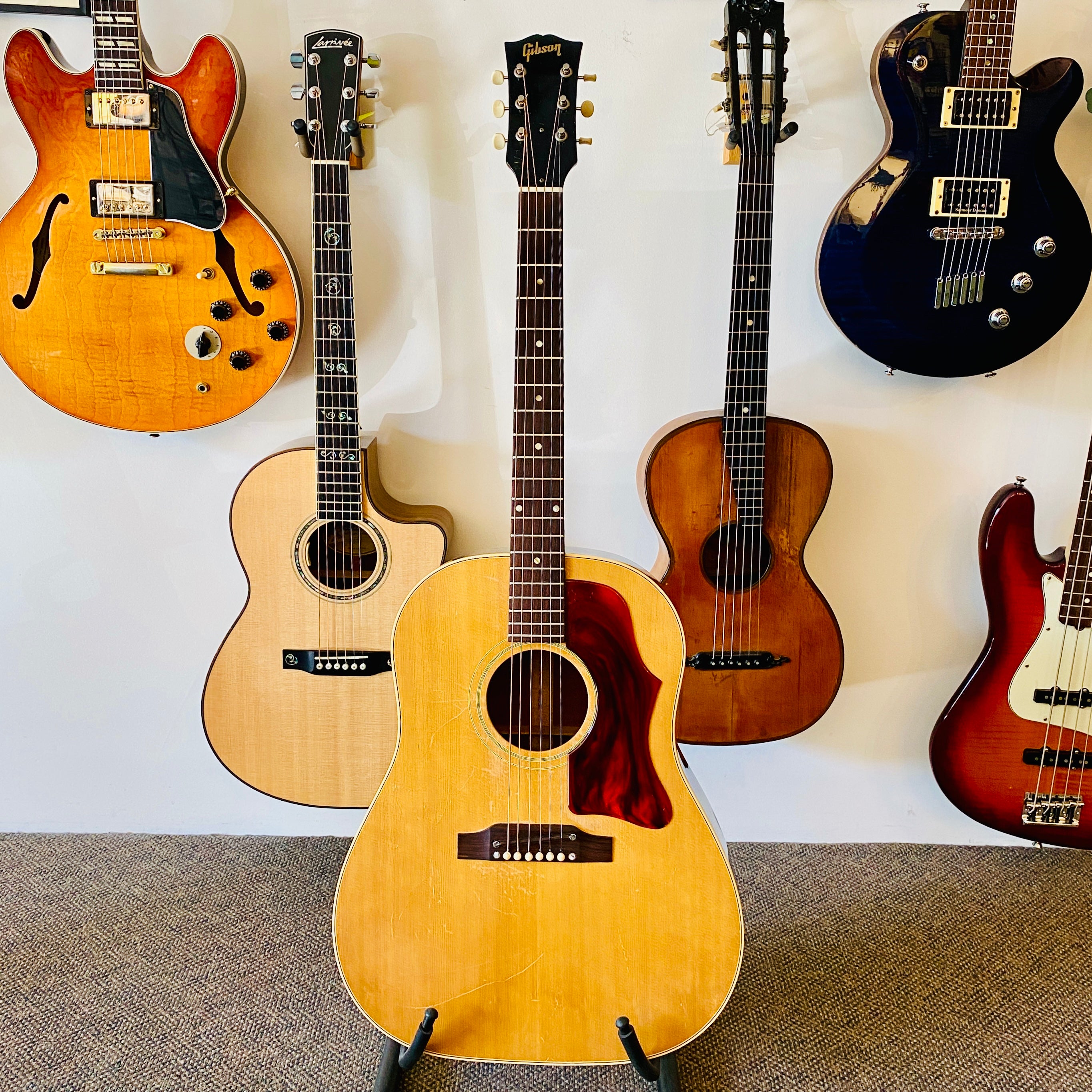 Gibson J-45 ADJ Acoustic Guitar Natural, 1959 [USED]
