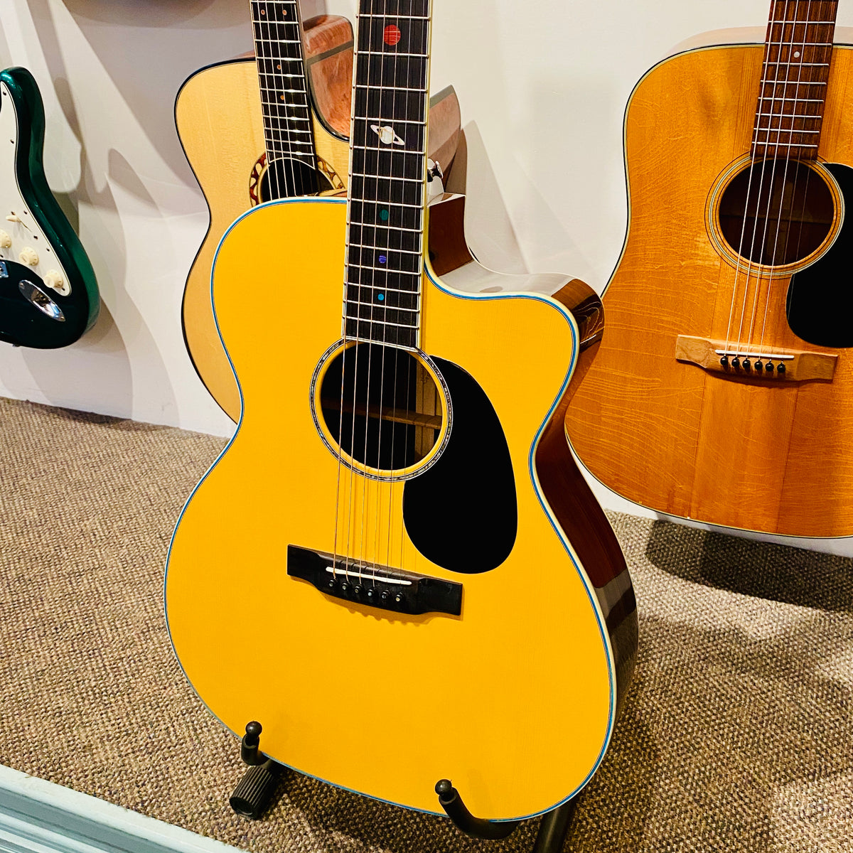 Martin MC40 EJ Eric Johnson 6-String Acoustic, 2003 [USED]