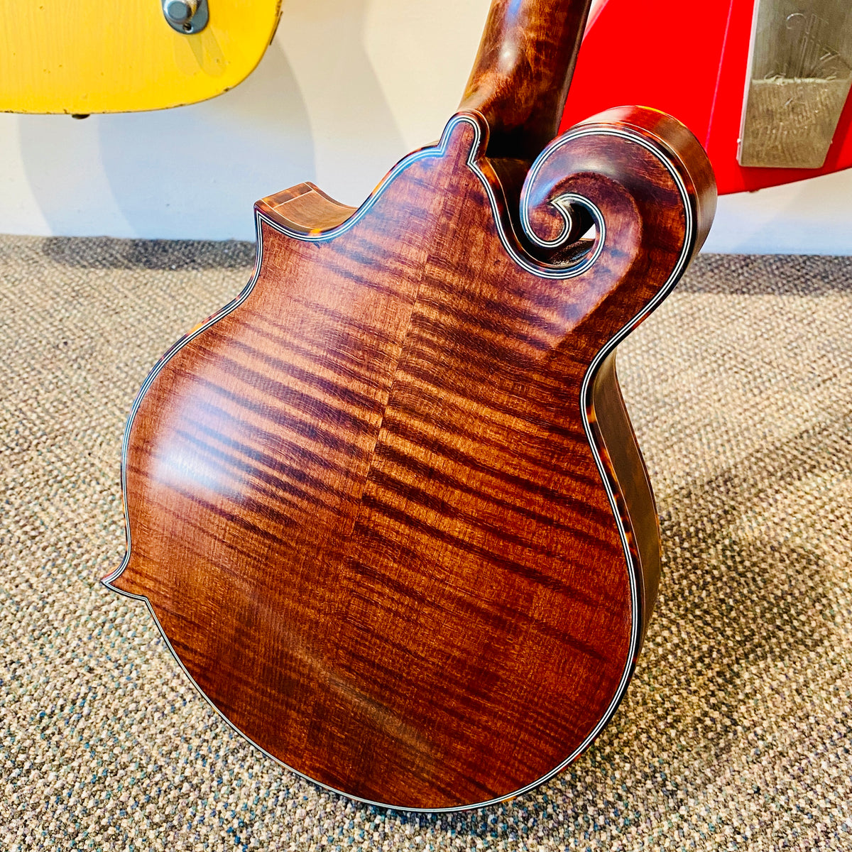 McNeela Autumnwood F Style Mandolin [USED]