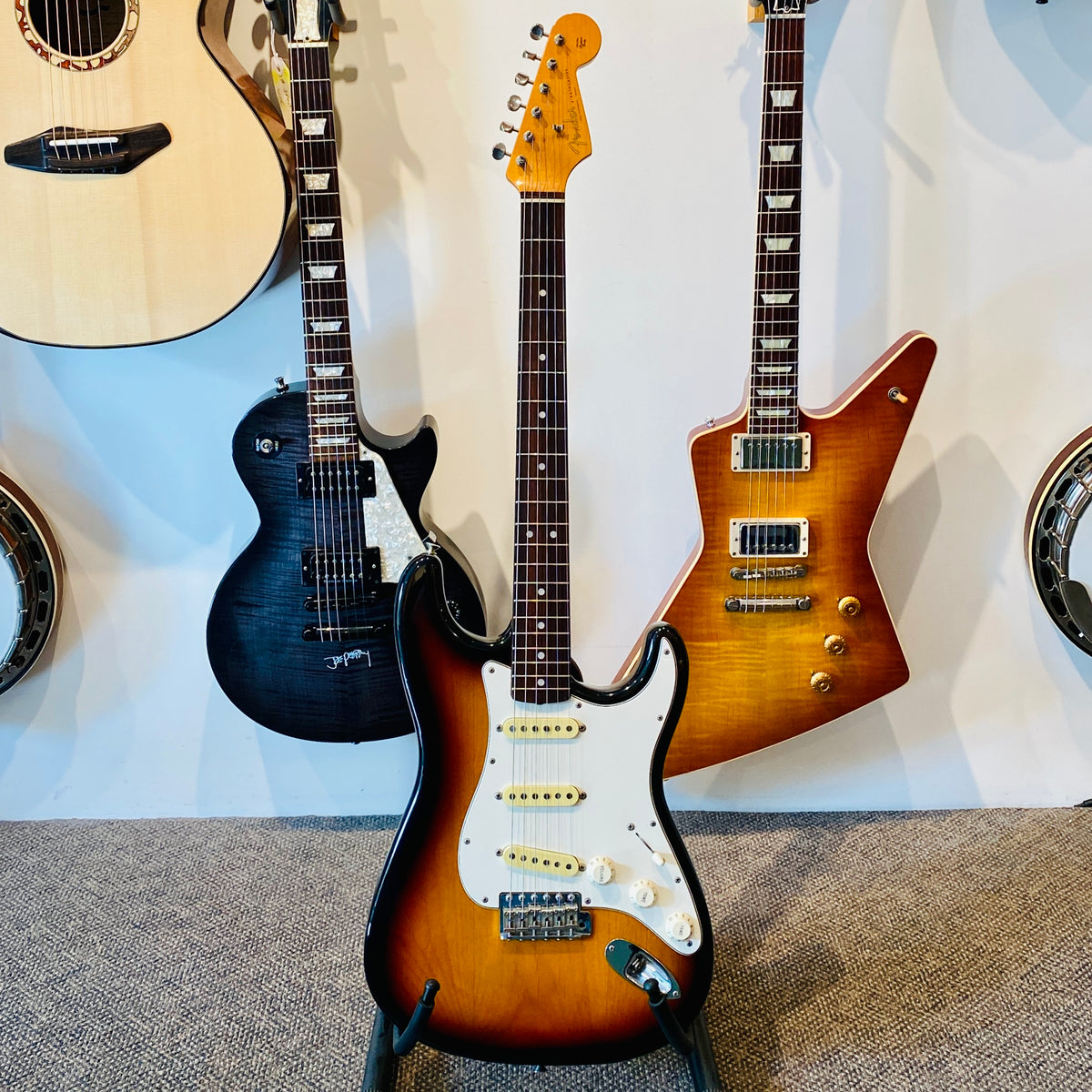 Fender AM 62 Reissue Stratocaster Solidbody Electric Guitar 1997 [USED]