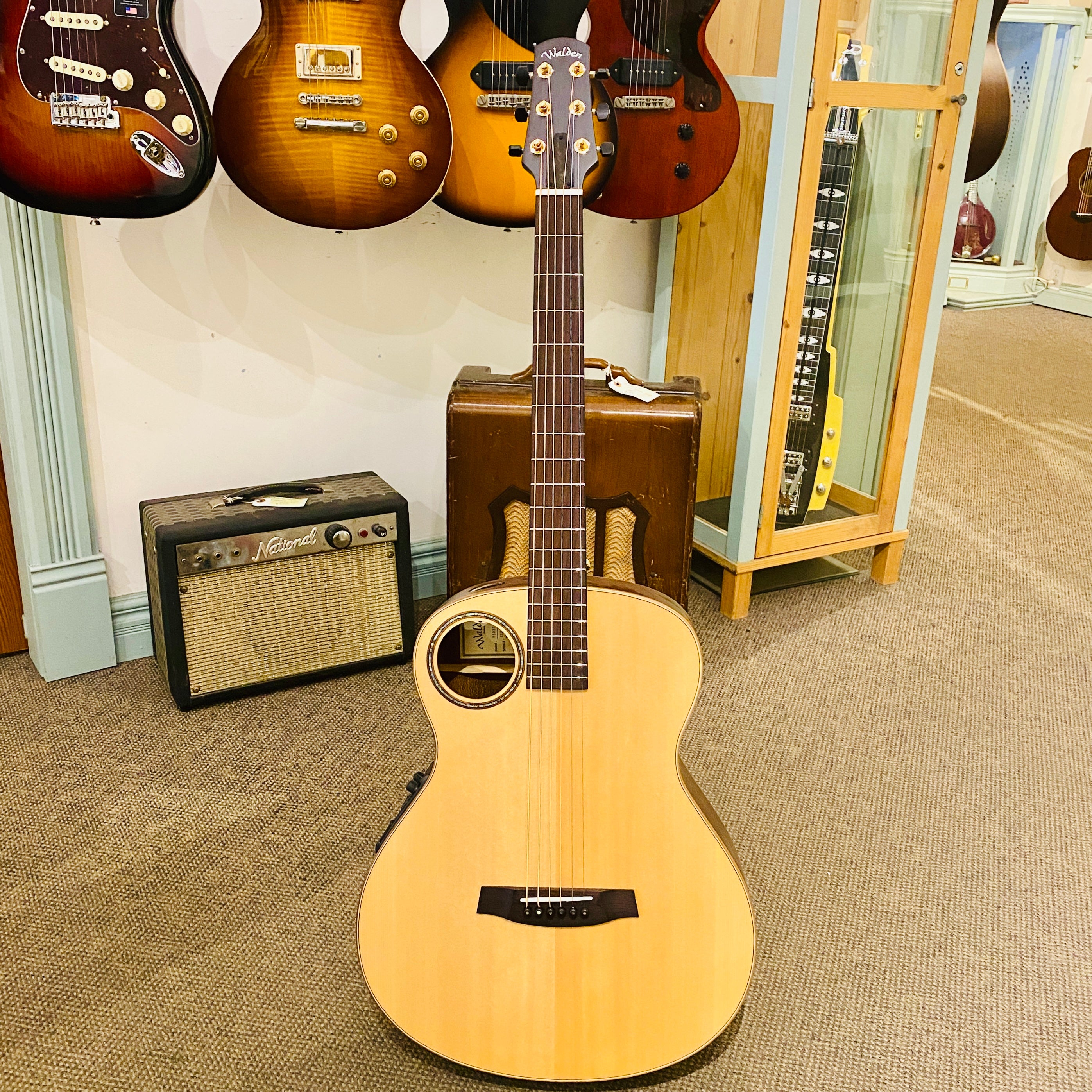 Walden BB103E-H Baritone Acoustic Guitar