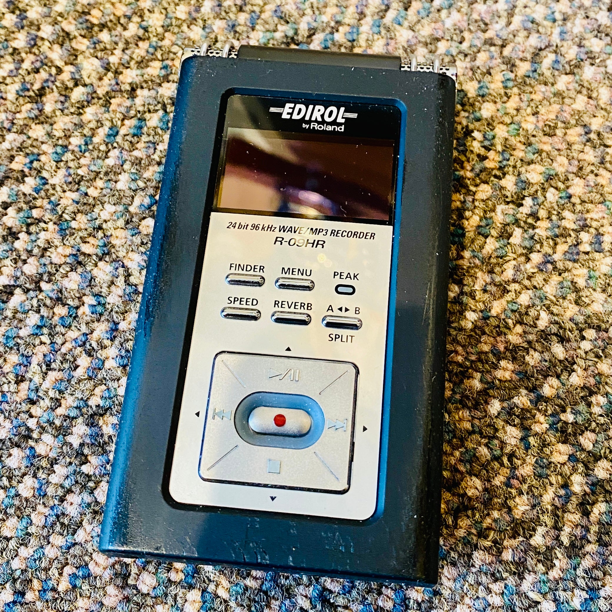 Edirol R-09HR Hand Held Recorder  [USED]
