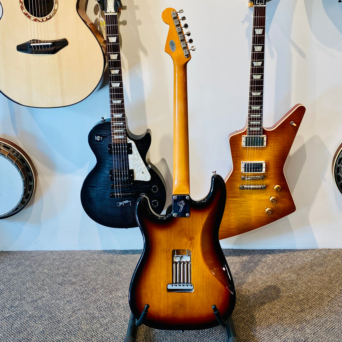 Fender AM 62 Reissue Stratocaster Solidbody Electric Guitar 1997 [USED]