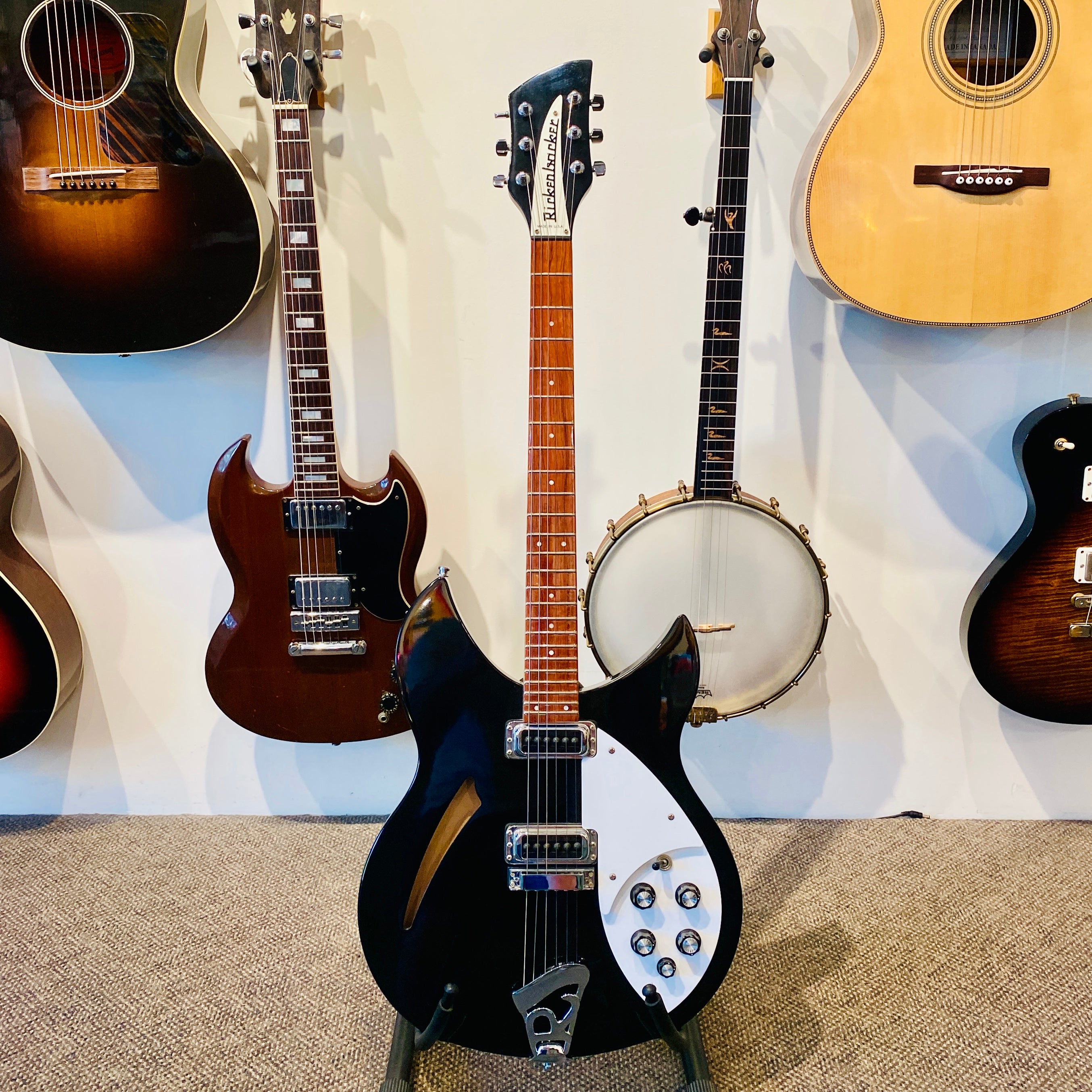 Rickenbacker 330 Electric Guitar 2004 [USED]