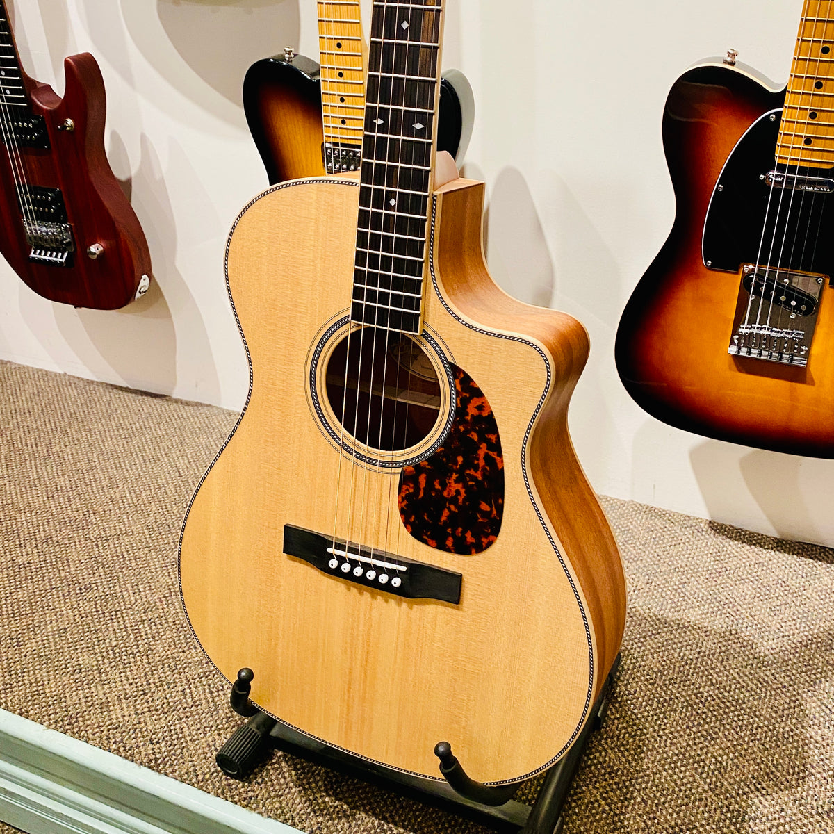 Larrivee OMV-40 6 String Acoustic Guitar 2026 [USED]