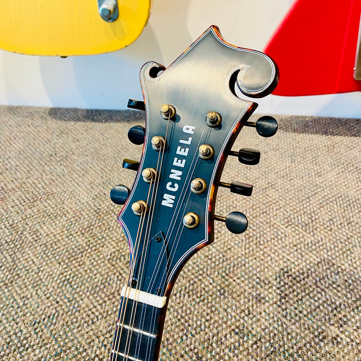McNeela Autumnwood F Style Mandolin [USED]