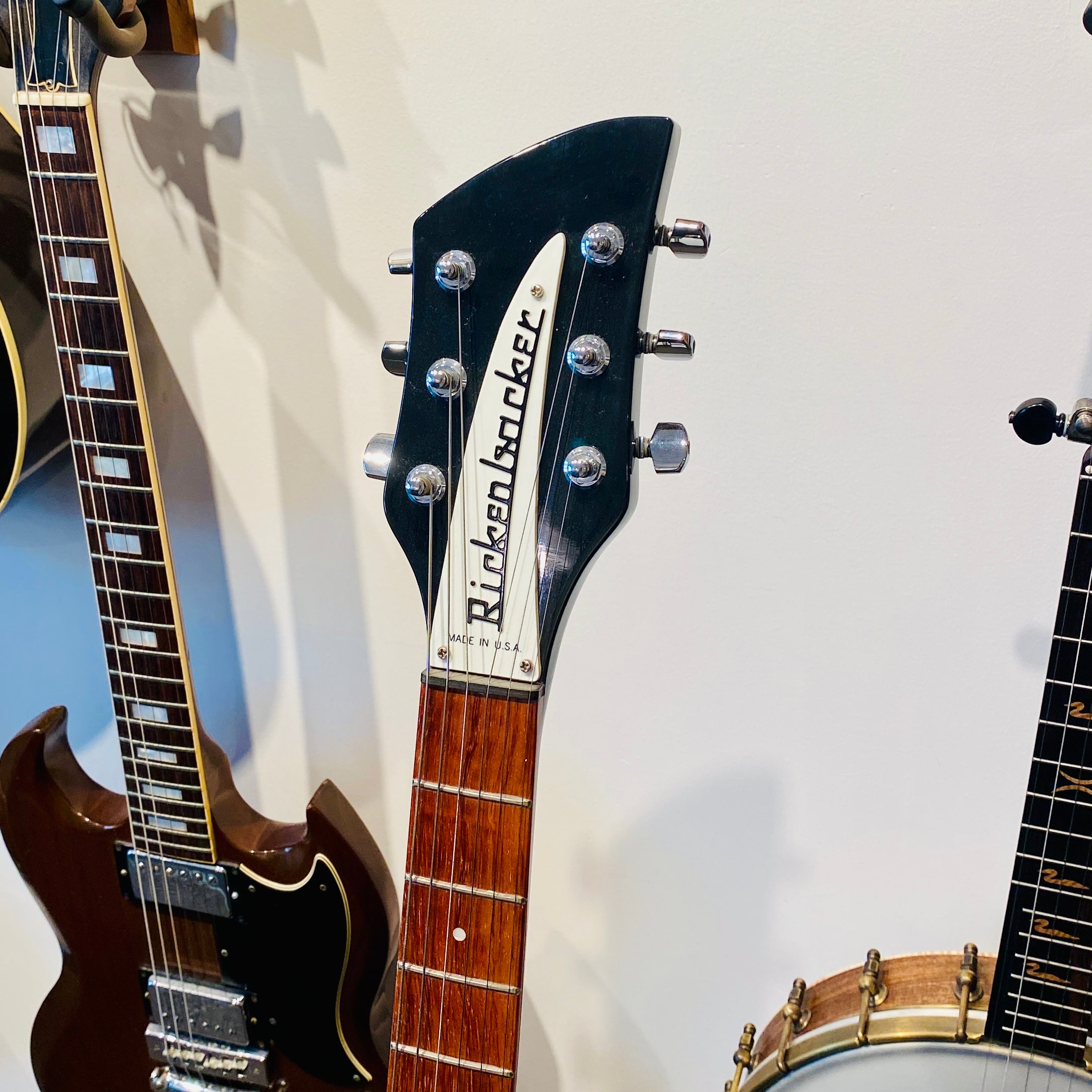 Rickenbacker 330 Electric Guitar 2004 [USED]