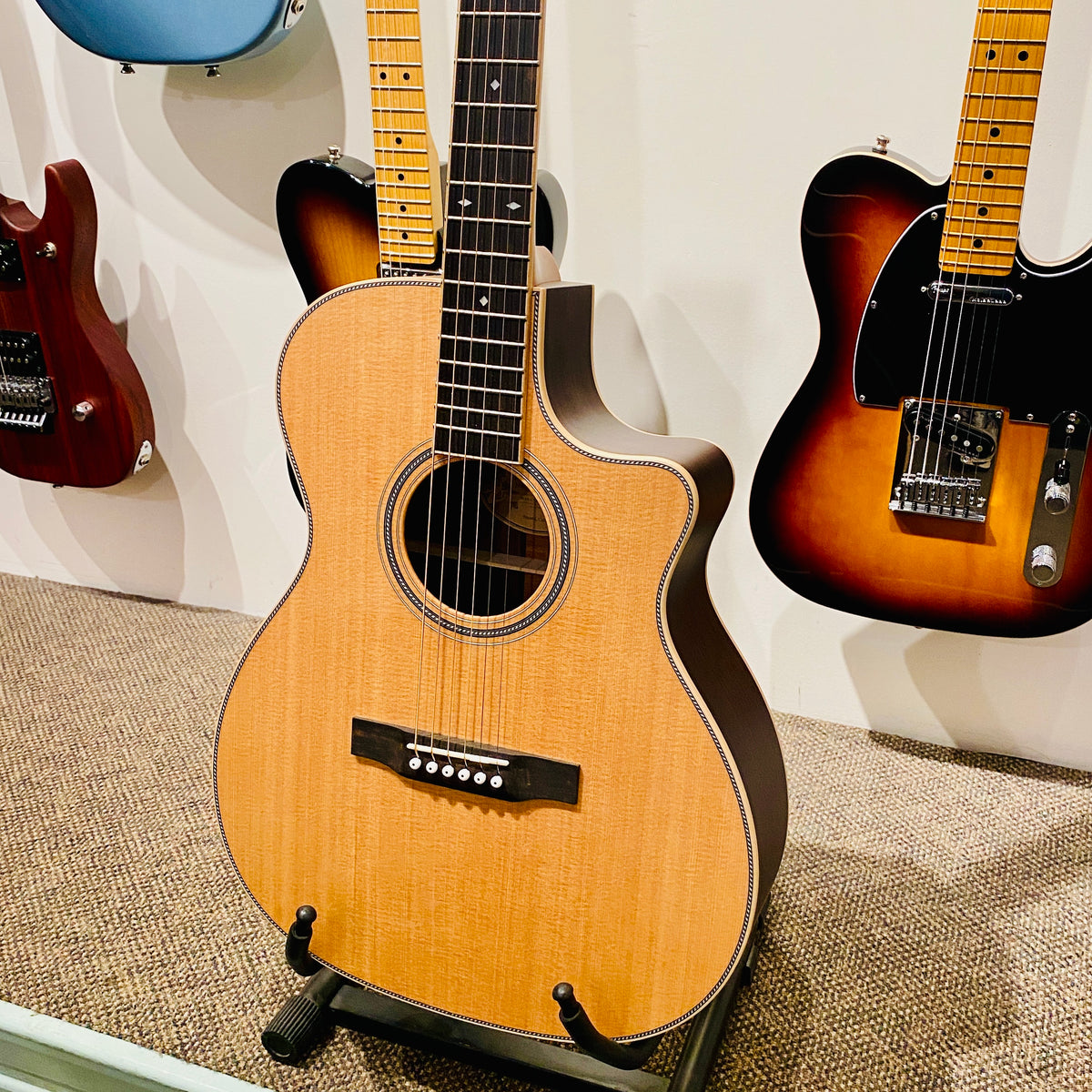 Larrivee OMV-40RE 6 String Acoustic Guitar 2026 [USED]