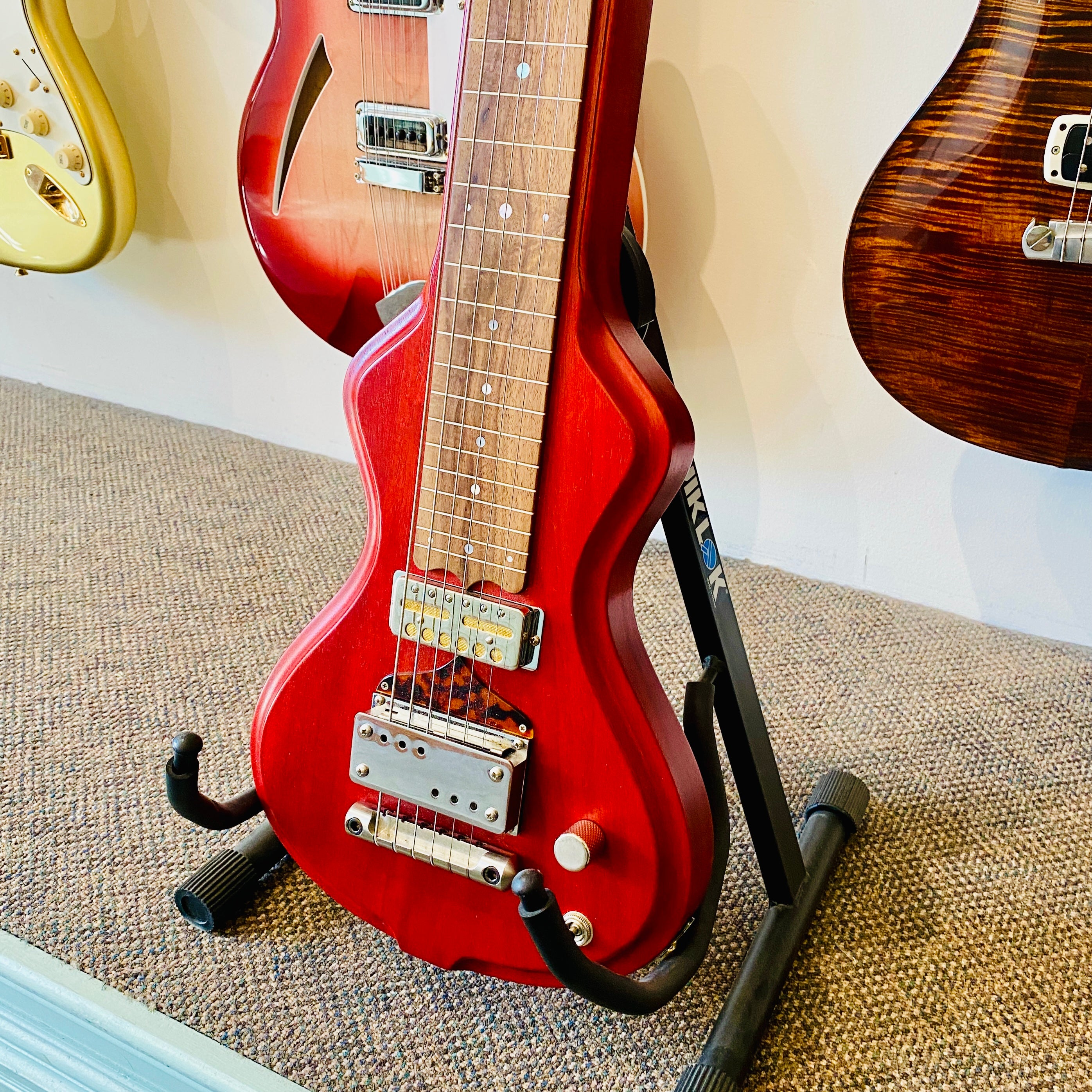 Asher model 2018 lap steel - [USED]