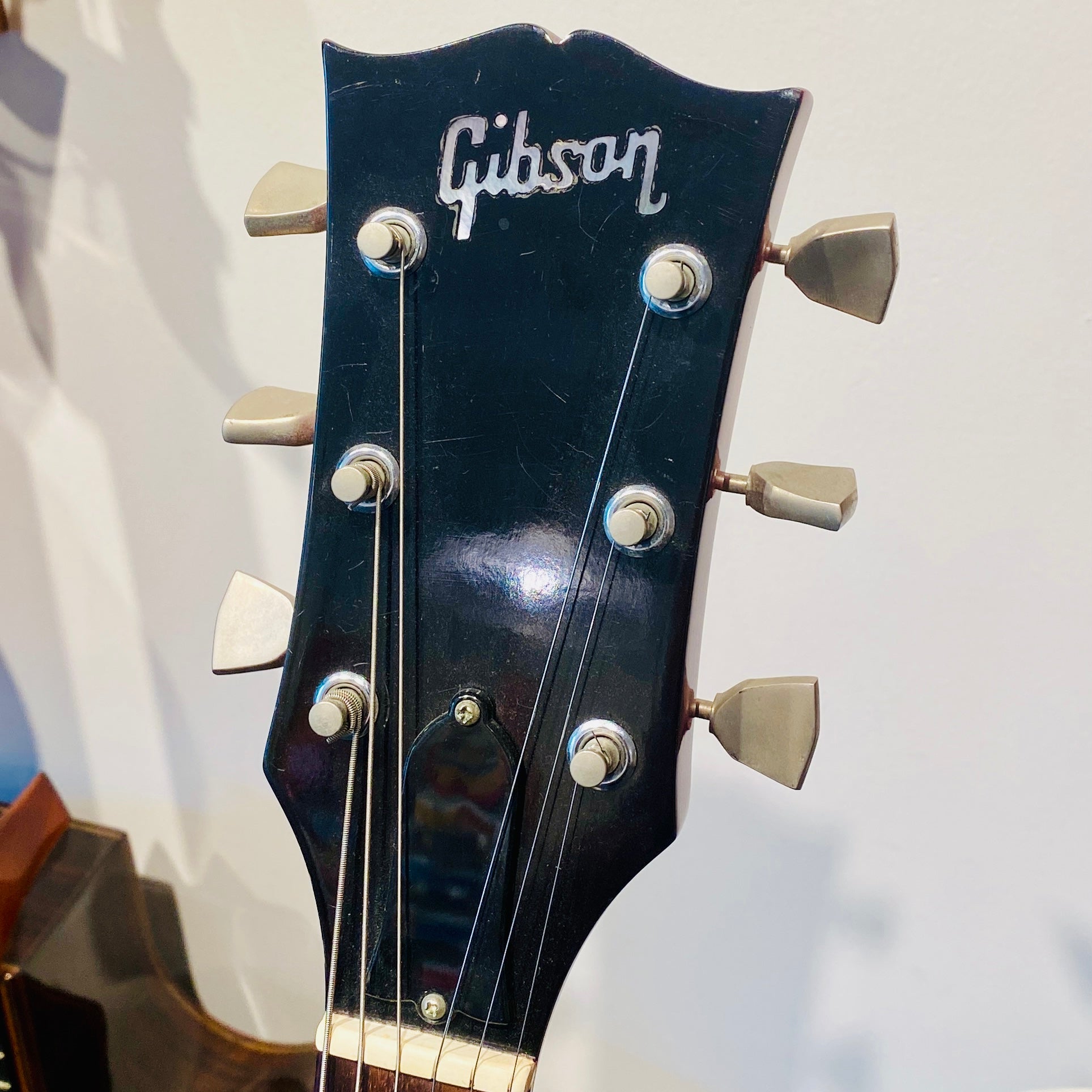 Gibson ES-325 Semi-Hollowbody Electric Guitar, 1972 [USED]