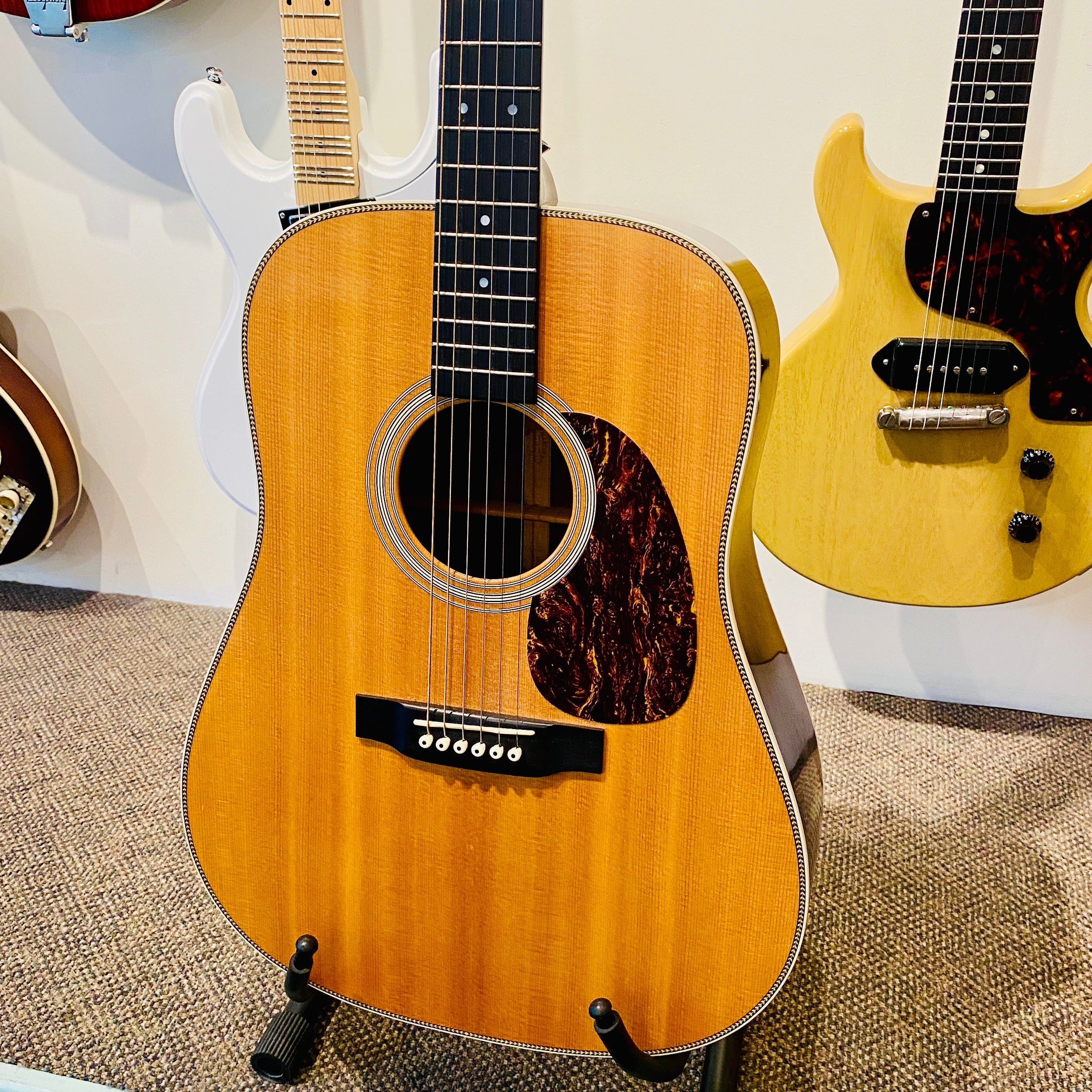 Martin HD-28 Acoustic Guitar 2002 [USED]