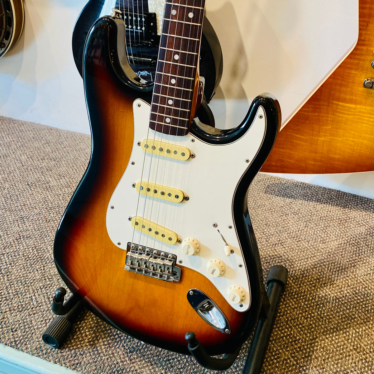 Fender AM 62 Reissue Stratocaster Solidbody Electric Guitar 1997 [USED]