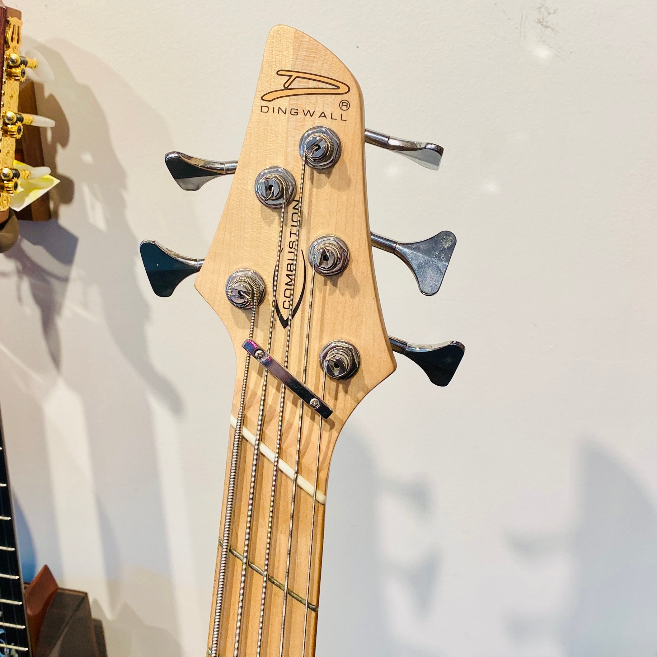 Dingwall Combustion 5 string bass 2015 [USED]
