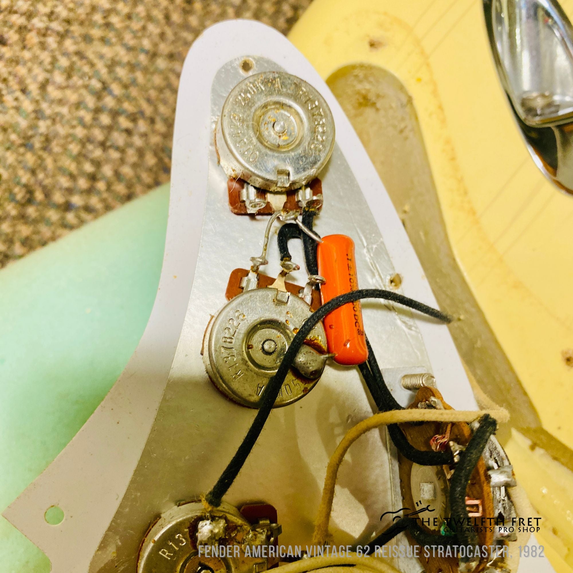 Fender American Vintage 62 Reissue Stratocaster, 1982 - The Twelfth Fret