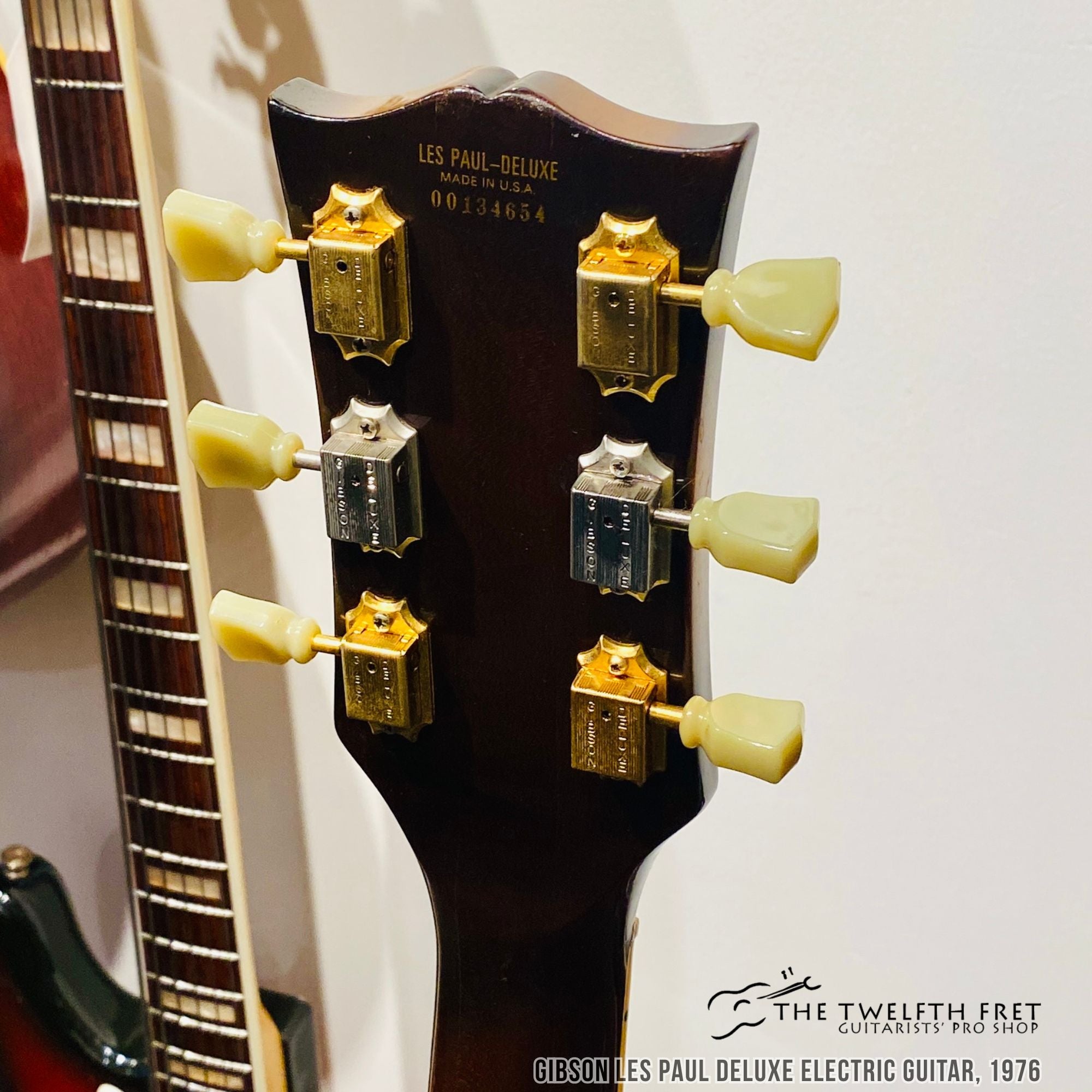 Gibson Les Paul Deluxe Electric Guitar, 1976 - The Twelfth Fret