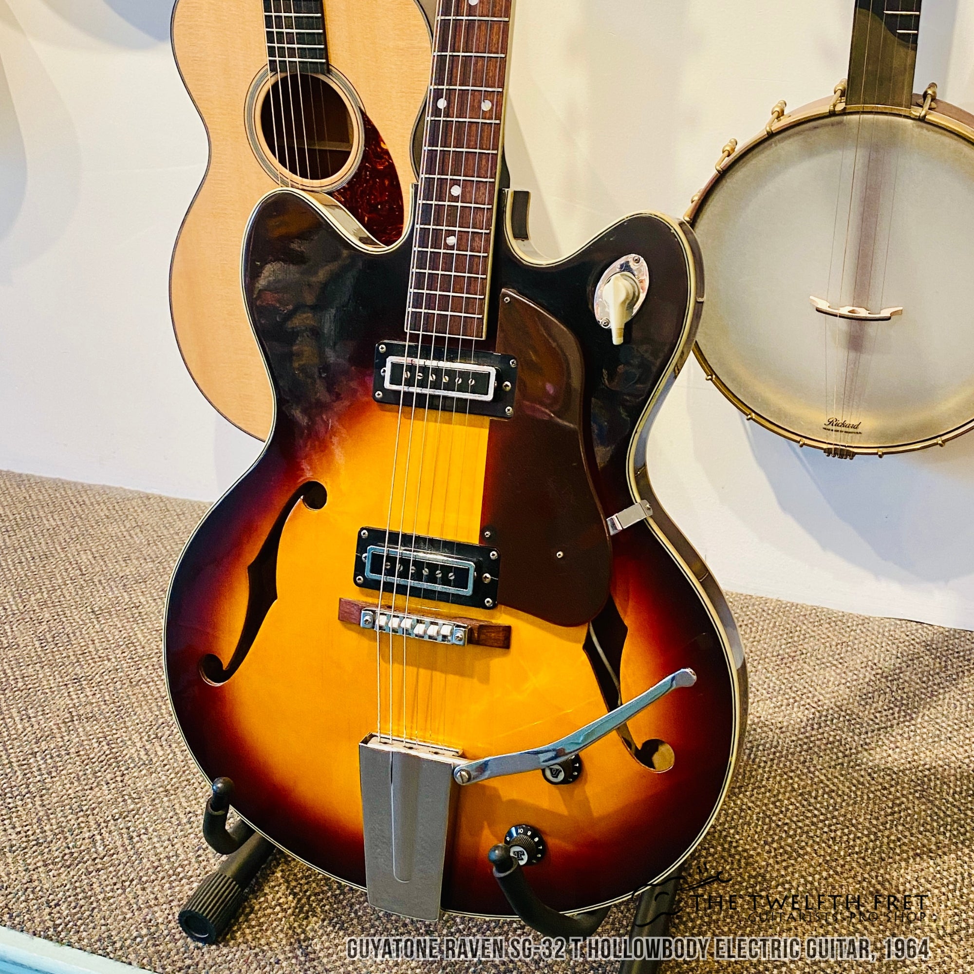 Guyatone Raven SG-32 T Hollowbody Electric Guitar, 1964 - The Twelfth Fret