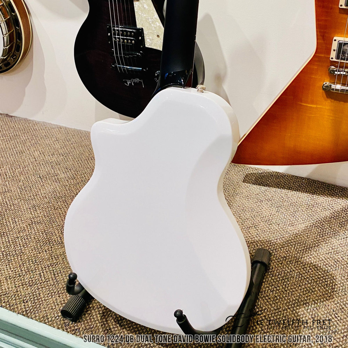 Supro 1224 DB Dual Tone David Bowie Solidbody Electric Guitar, 2018 - The Twelfth Fret