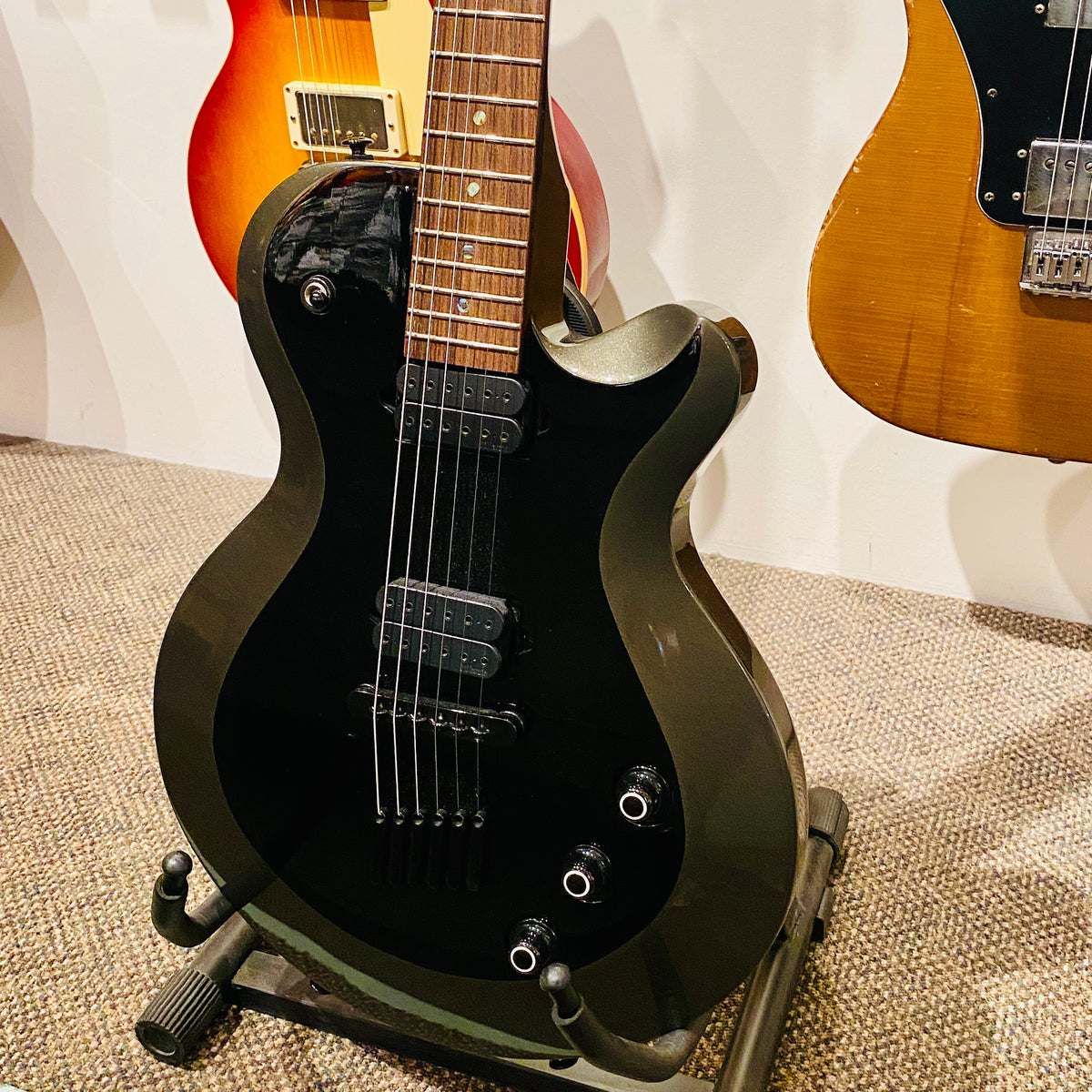 Yamaha AES720 Solidbody Electric Guitar 2005 [USED]